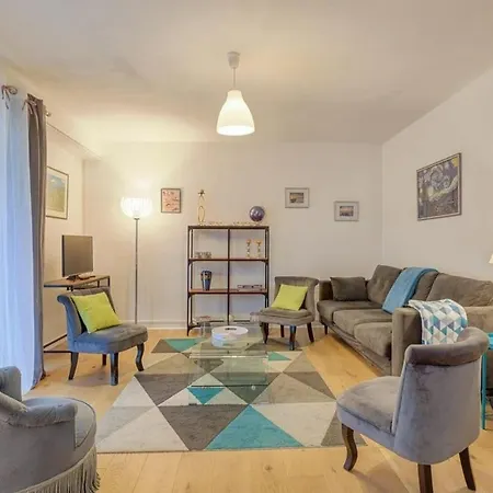 Le Fougeres - 2 Chambres, Garage Prive 公寓 *